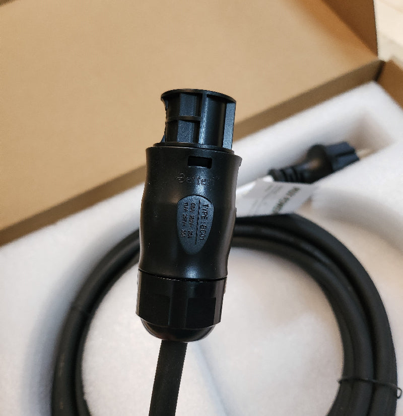 Anschlusskabel_5_Meter_mit_Betteri-Kupplung_und_Schuko_Stecker_AC_Anschlussleitung_Wechselrichter