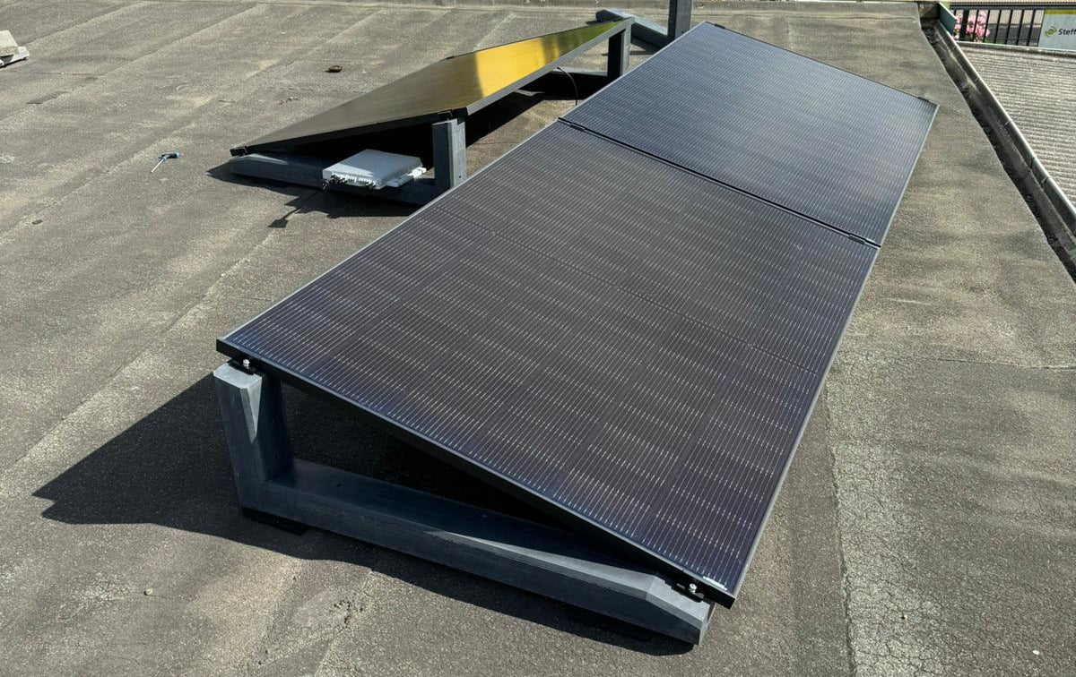 Wattstone_15_Flachdach-Aufst_nderung_Komplettset_Anthrazit_Premium-Betonsystem