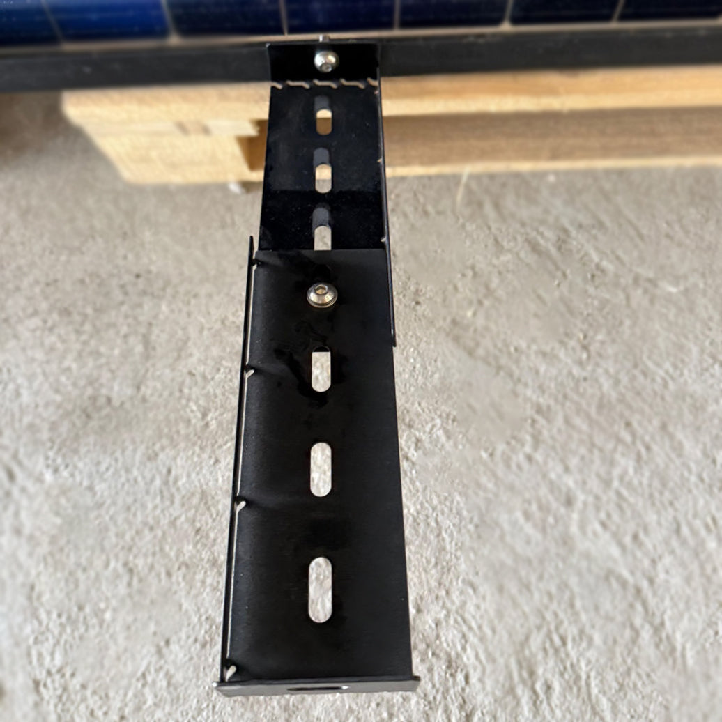 ZaunPV_Wattstone_Montagepaket_Angewinkelt_f_r_2_x_PV-Modul_-_Stahl_Schwarz_pulverbeschichtet