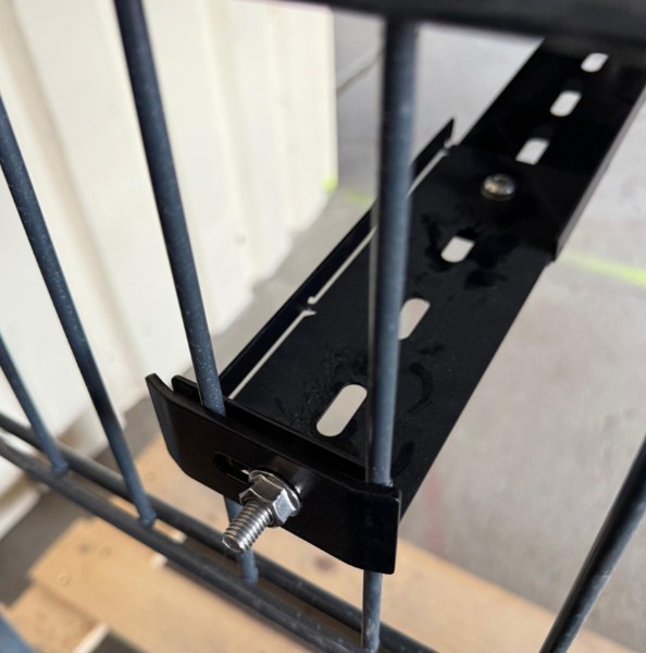 ZaunPV_Wattstone_Montagepaket_Angewinkelt_f_r_2_x_PV-Modul_-_Stahl_Schwarz_pulverbeschichtet