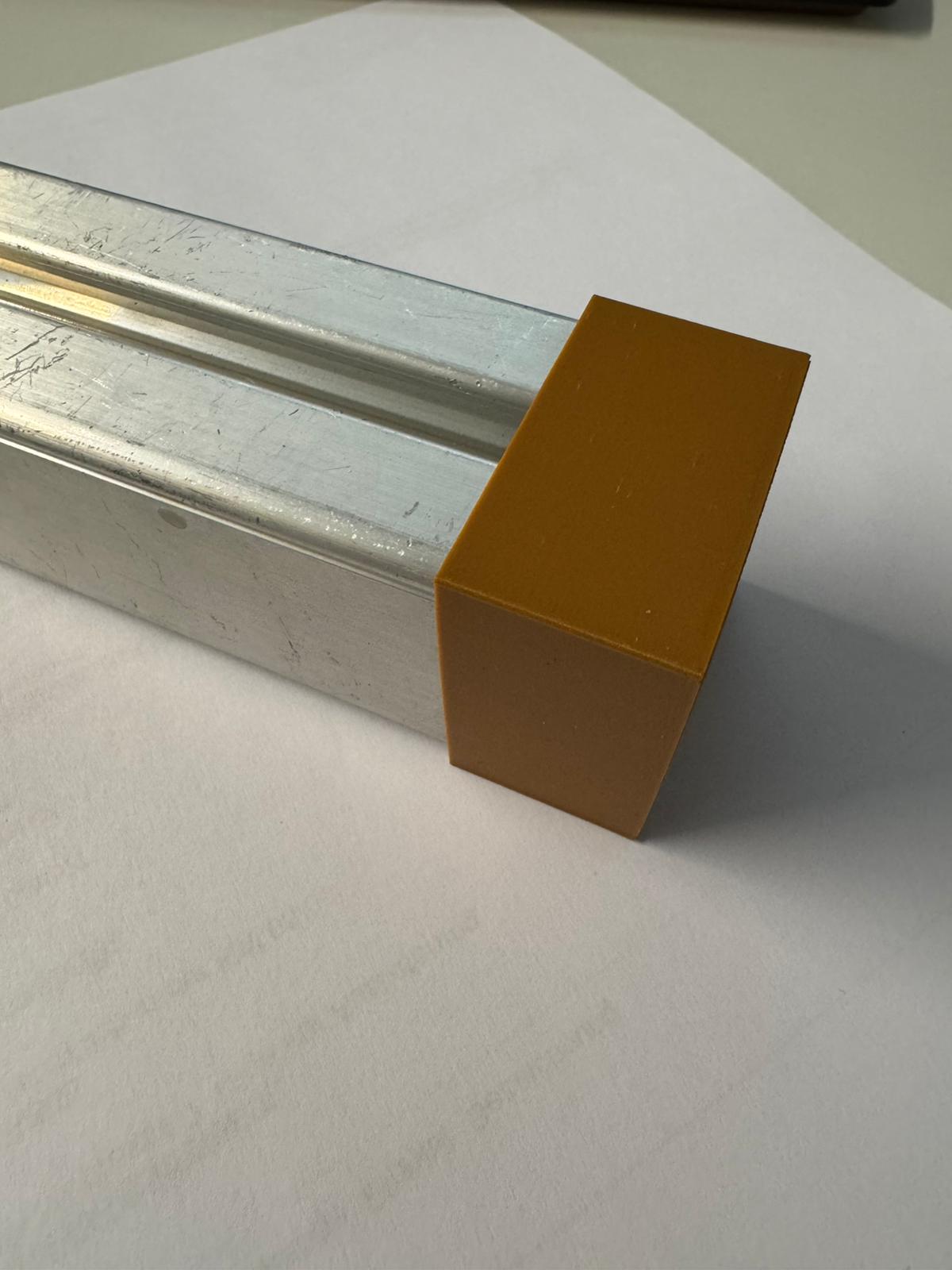 Endkappe Terracotta an 40x40 Profil