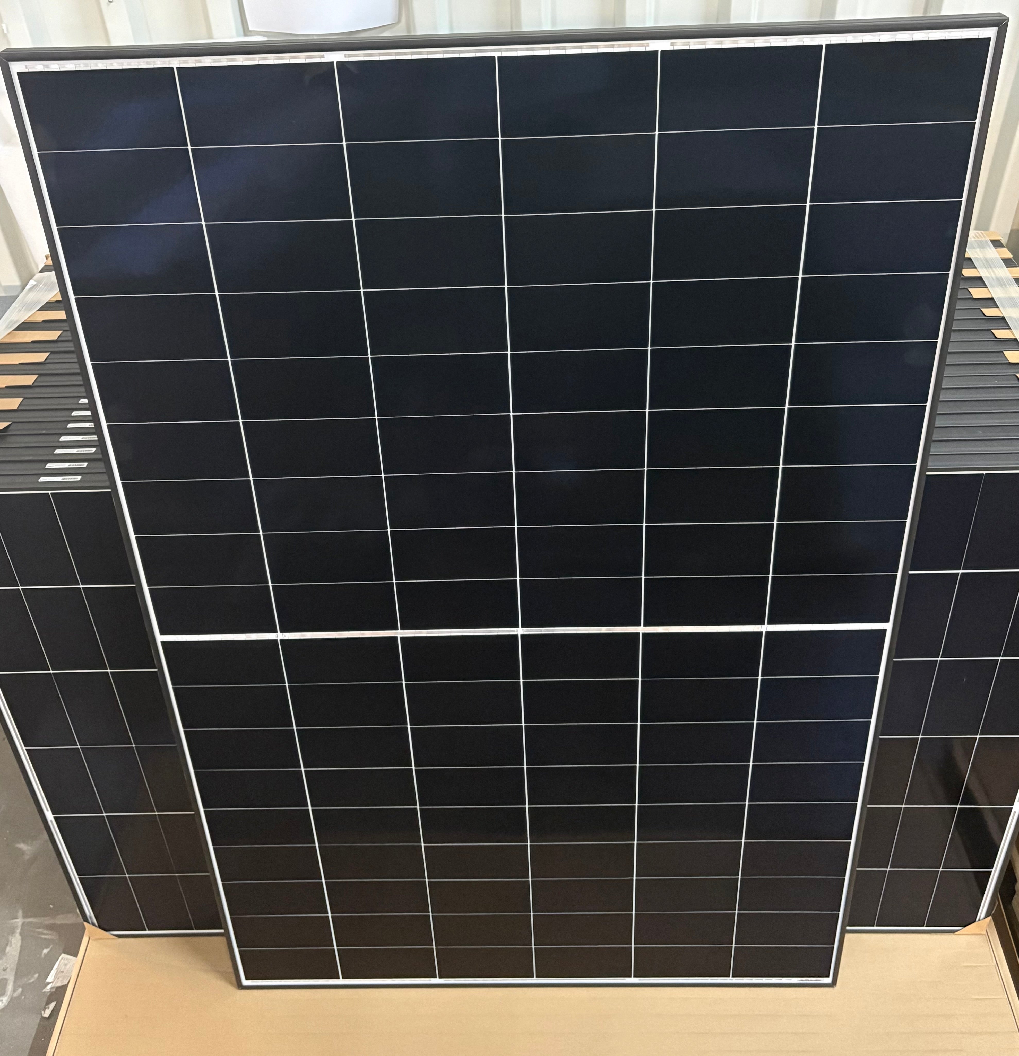 465W AIKO Neostar 2P+ A465-MAH54Dw · ABC Back-Contact · Glas/Glas N-Type - 1757x1134x30 mm Solarpanel Solarmodul Photovoltaik